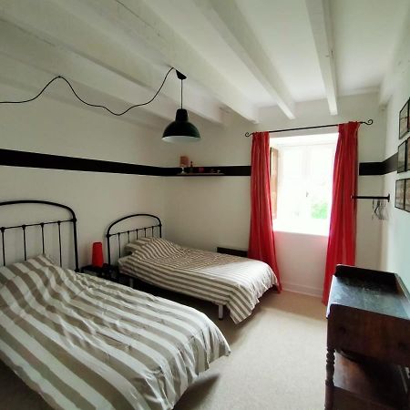 Grande villa au coeur de la Dordogne Paussac-et-Saint-Vivien Extérieur photo