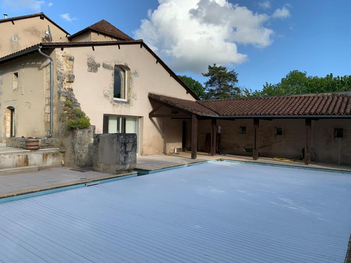 Grande villa au coeur de la Dordogne Paussac-et-Saint-Vivien Extérieur photo