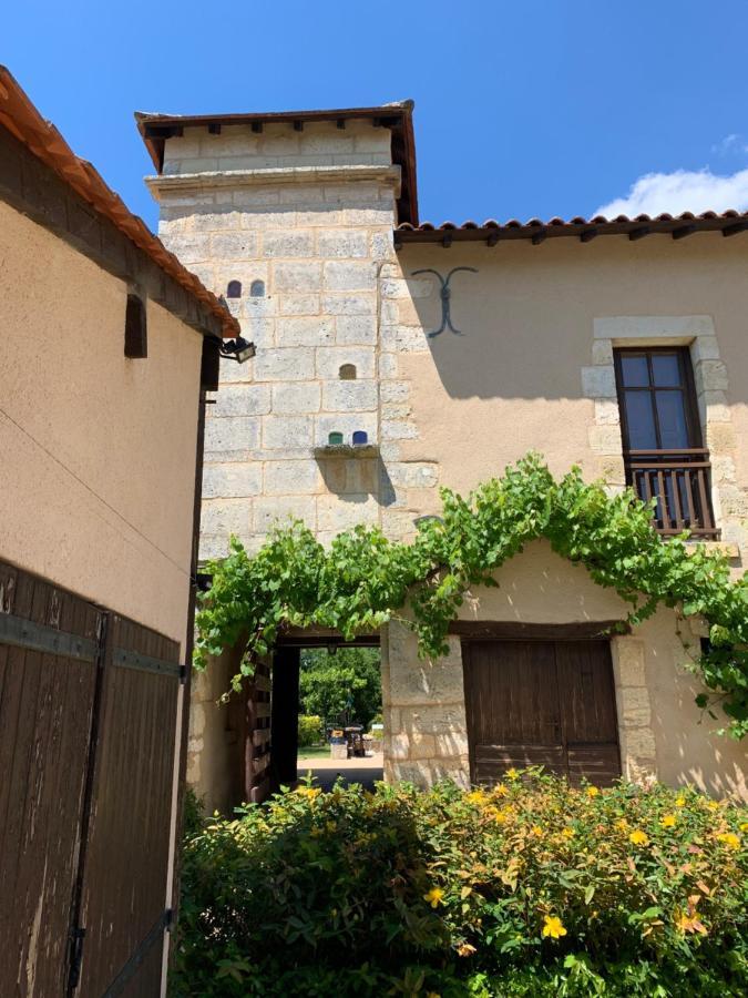 Grande villa au coeur de la Dordogne Paussac-et-Saint-Vivien Extérieur photo