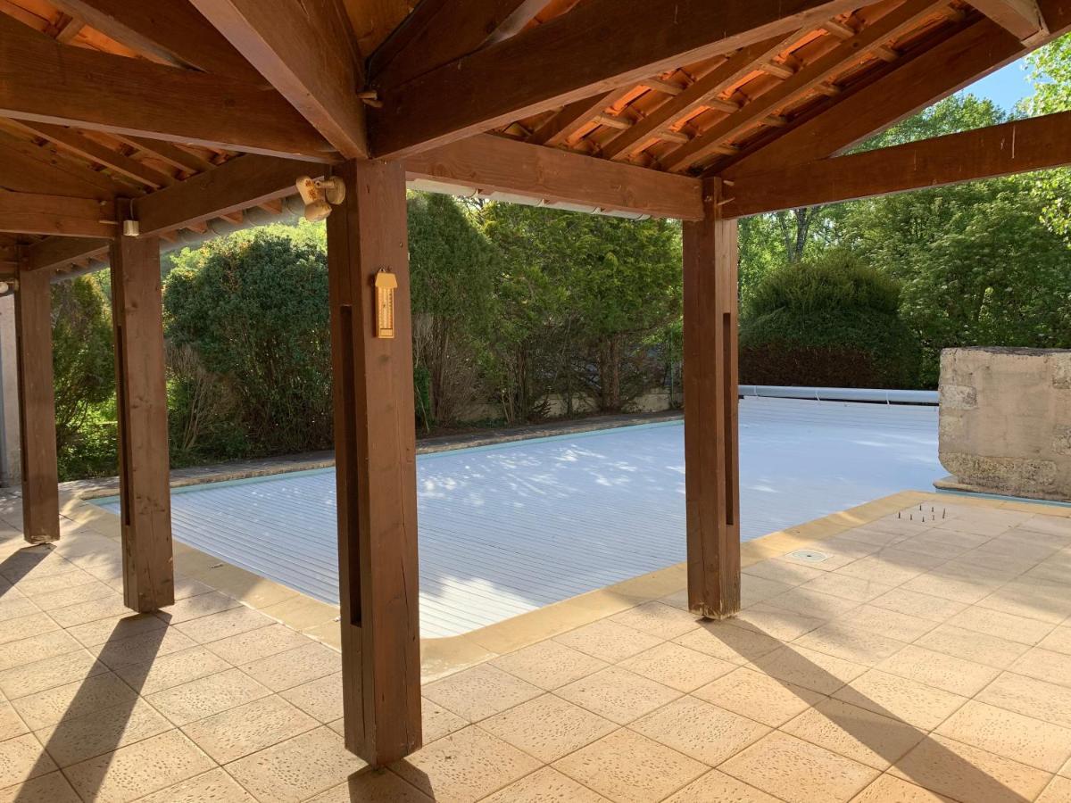Grande villa au coeur de la Dordogne Paussac-et-Saint-Vivien Extérieur photo